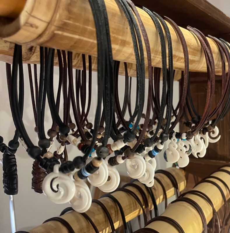 Collares Koru