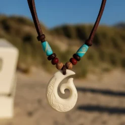 Hei Matau Collar Maori para Hombres y Mujeres . Colgante Maori